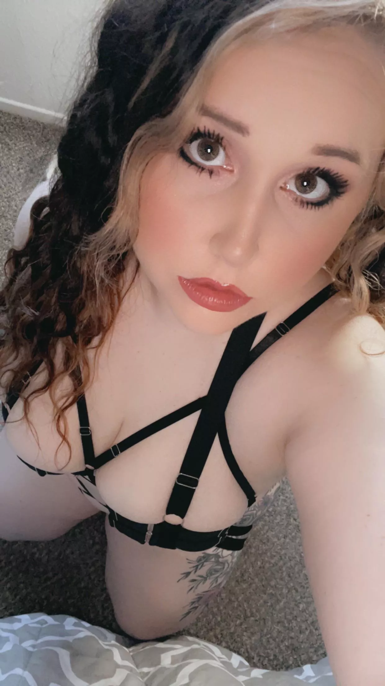 Okay, I’m on my knees, now what… 🥵🥵🥵