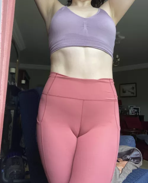 Oppsie somethings peaking through 🤭