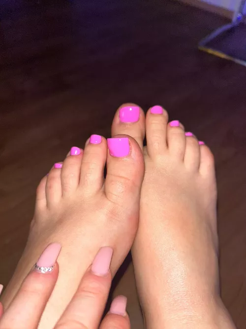 reddit loves feet!) lol [oc]