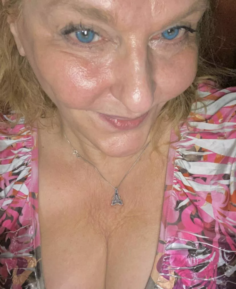 Tess in her new dress!