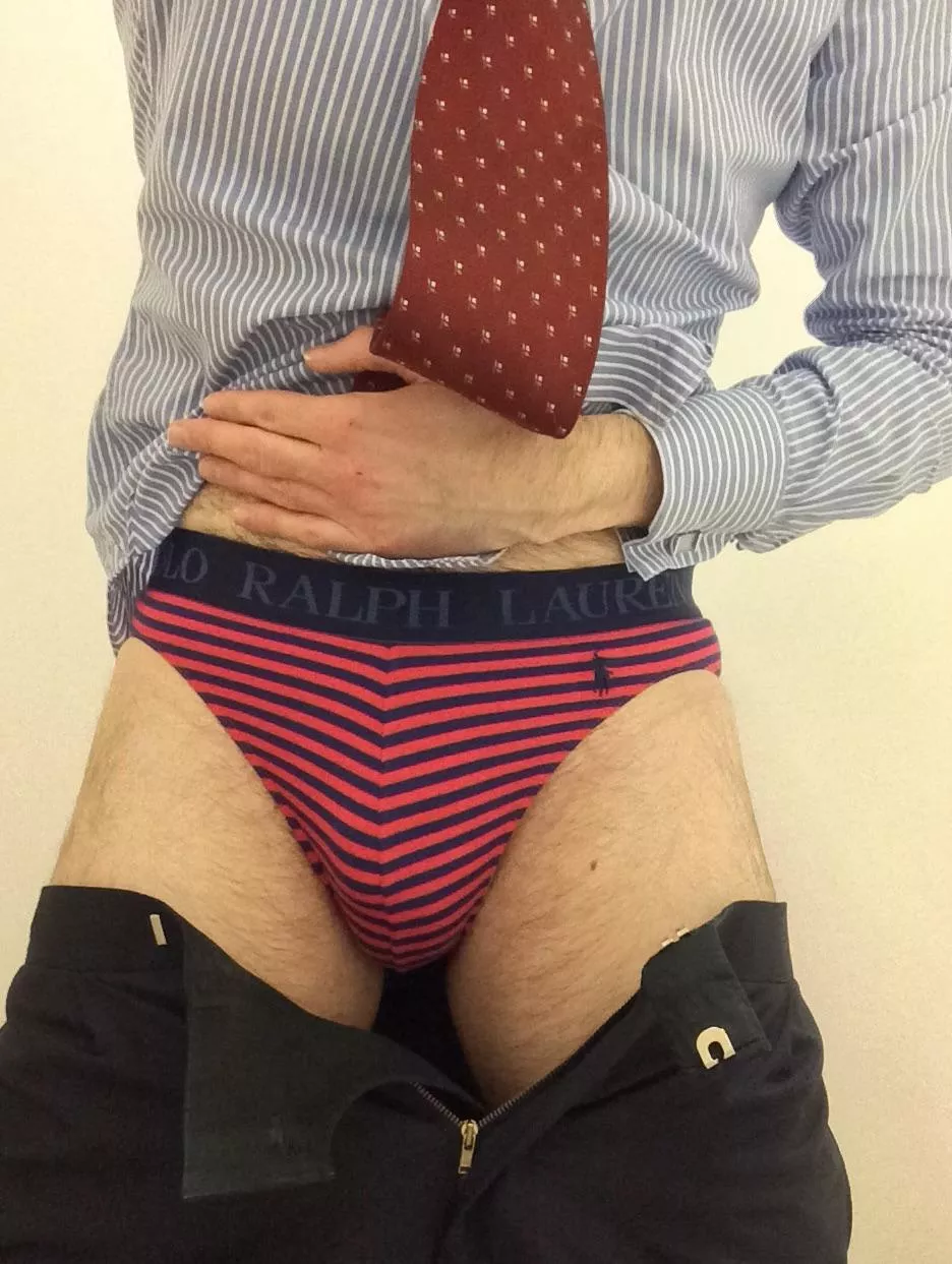 Tuesday stripes. Love this cut, not too skimpy, not too conservative.