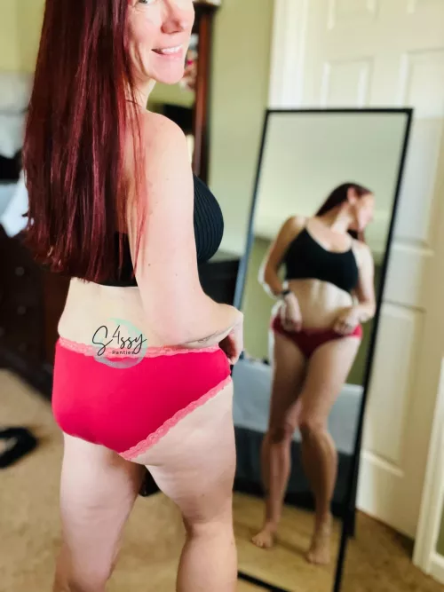 [usa] Happy Spring! I’m conducting some spring cleaning. BoGo 50% off. See my pinned post or dm for more info. [selling] staring at 35%