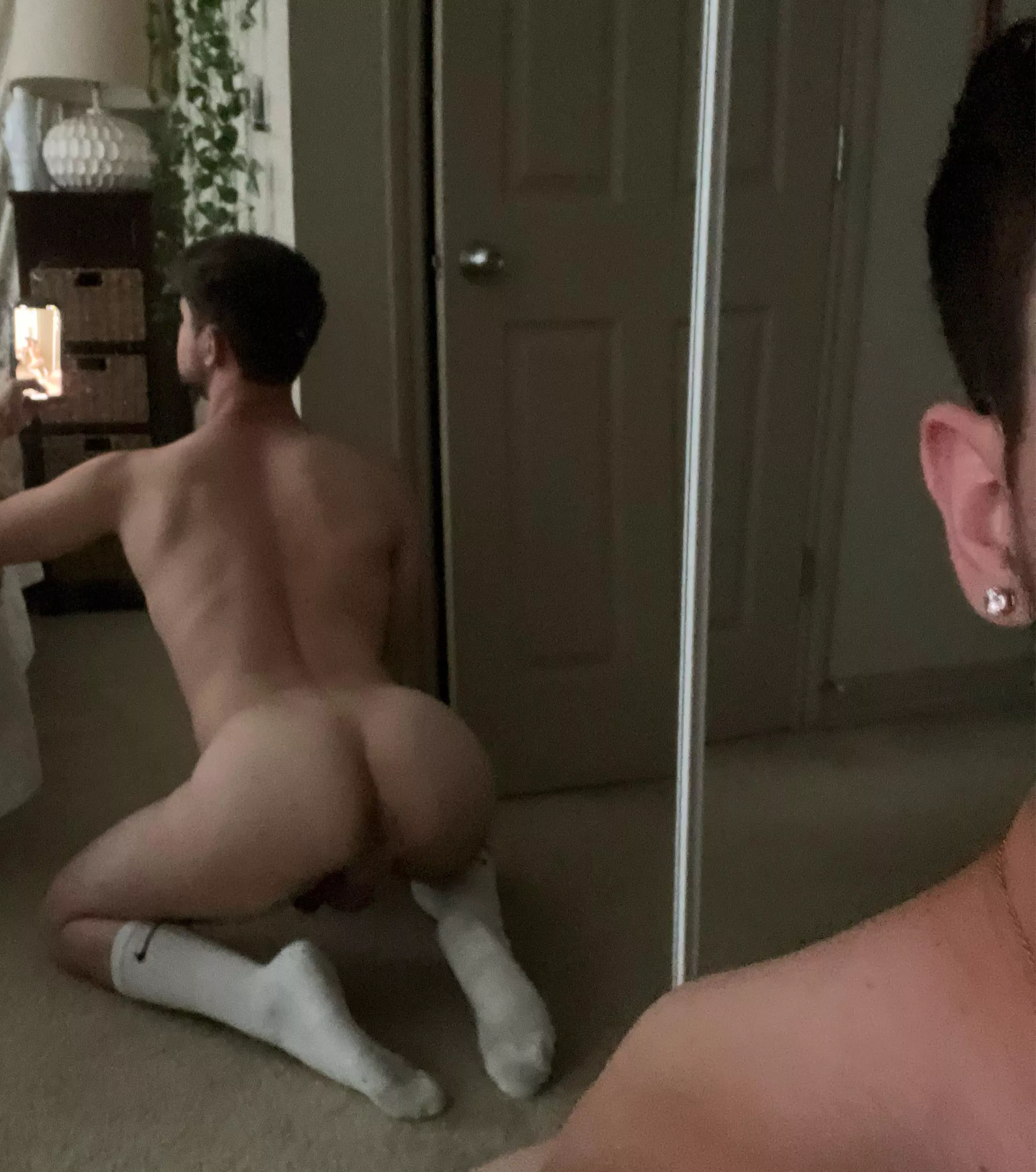 21 cumdump desperate for a daddy (hairy, verbal, older, kinky >) sc: Dethang113