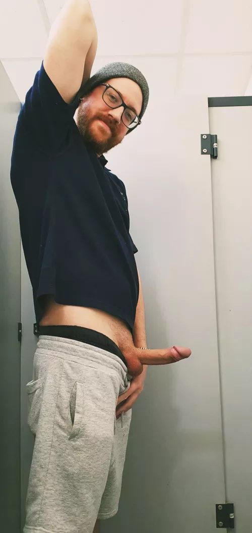 (33) see what happens when I talk to you lot while I'm at work!