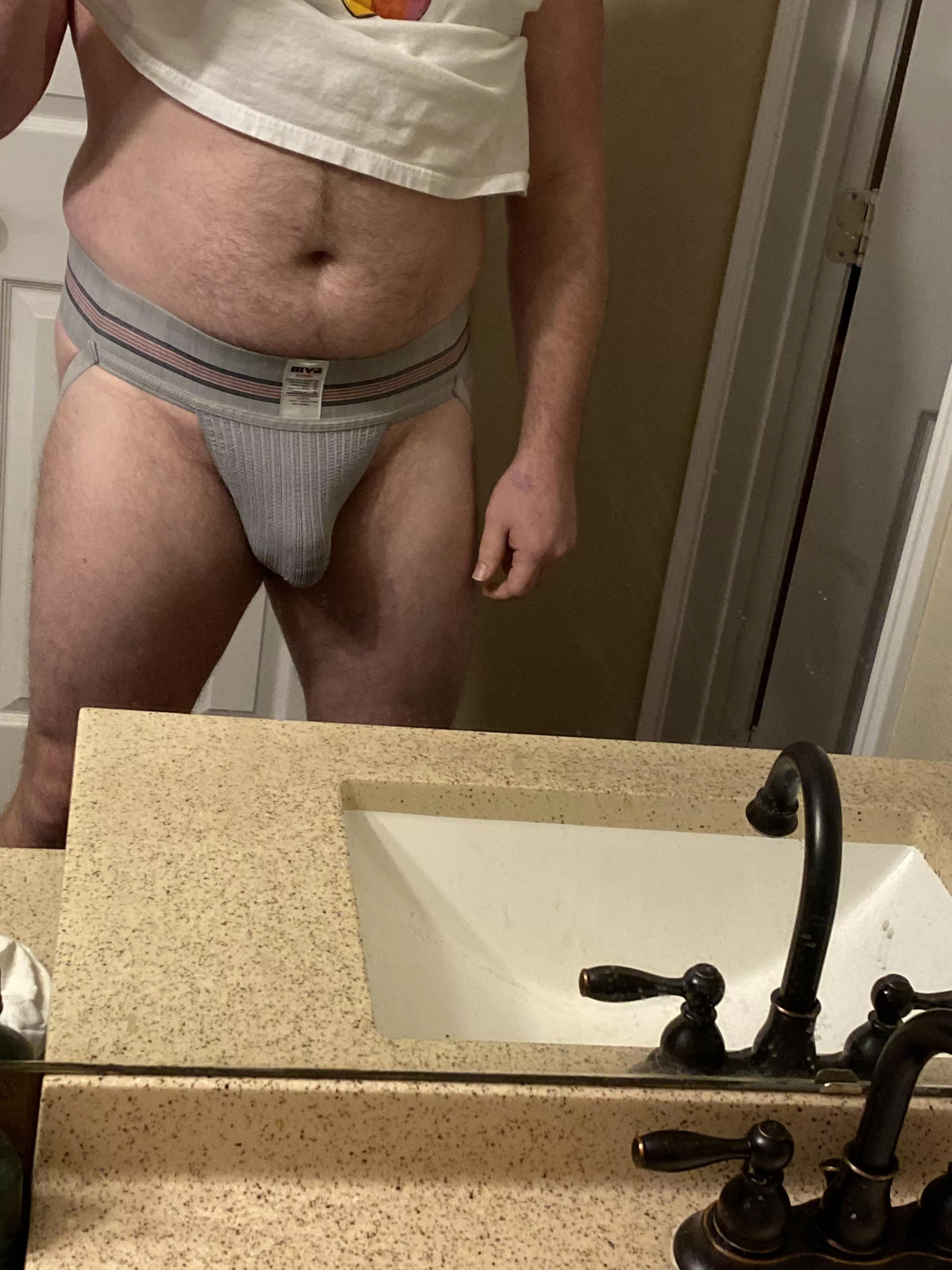 40 married TX dad bod yoga_daddy