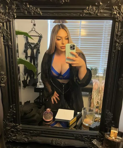 Can I be your new mommy?❤️