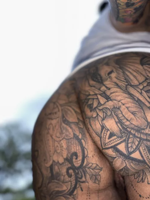 Dump truck Wednesday, do u have a load for me? 🍆💦🍑😍💋🤤