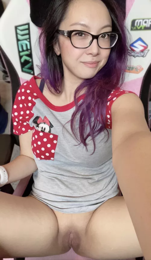 Guess where I’m heading today 🥰 it’s the happiest place on earth!