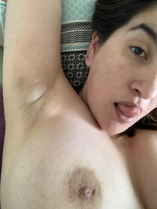 Hi everybody!!! 👅