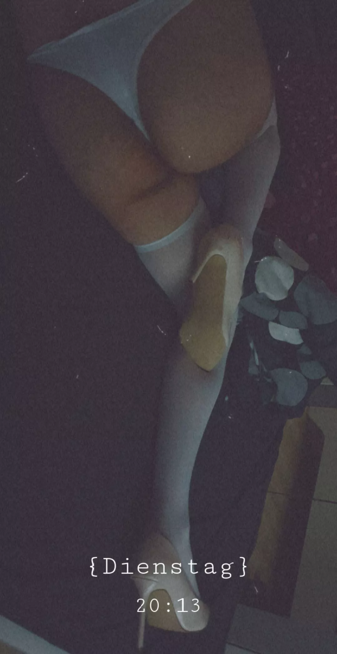 Hi hat wer bock gegen 9 Uhr auf telefonsex 🥰