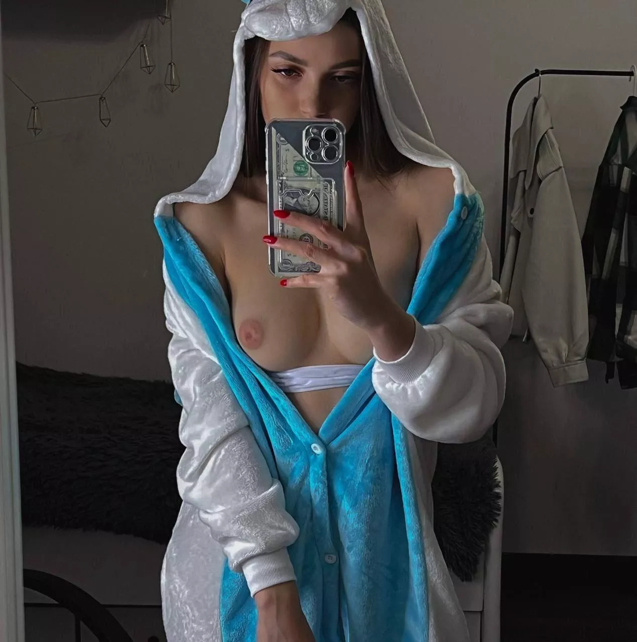 I used to hide my body but I am now hot