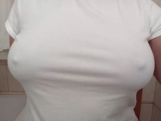 Just a plain white t day