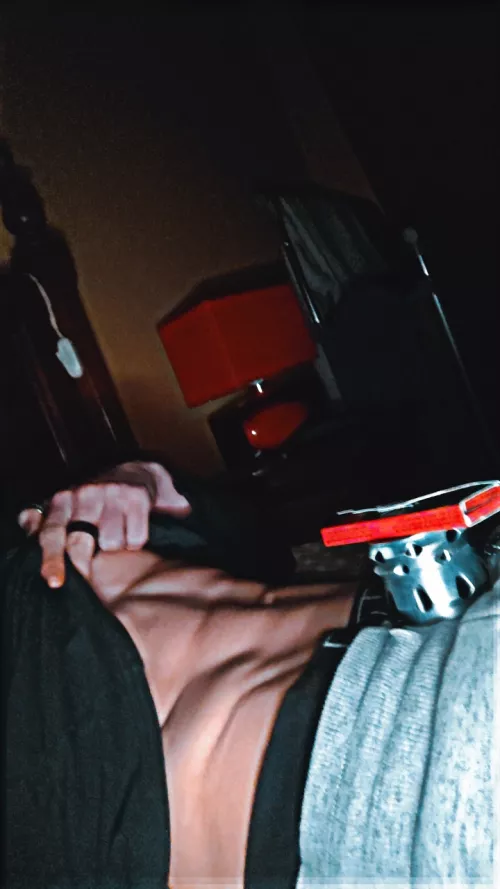 (M) weed and chill ?