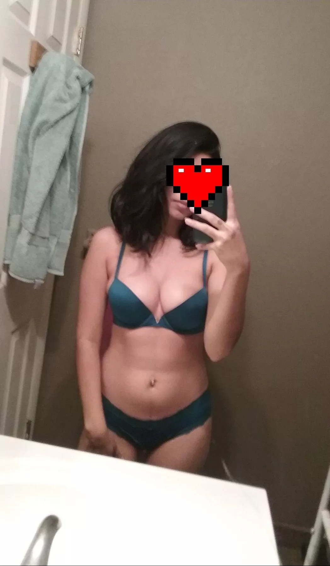 New set. Who wants to take it off me?