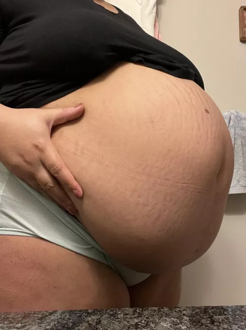 Nothing little about this belly 😂