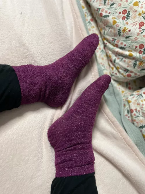 [SELLING] sparkle toes✨