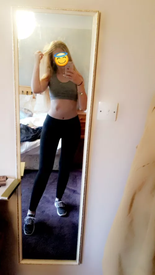 Shy girl, trying to build confidence, is my gym outfit cute enough?