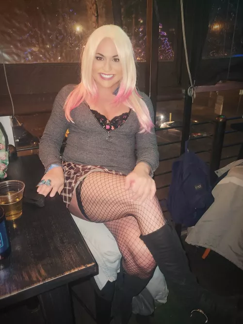 Sissy 4 Man in Colorado - Can I be your school girl?