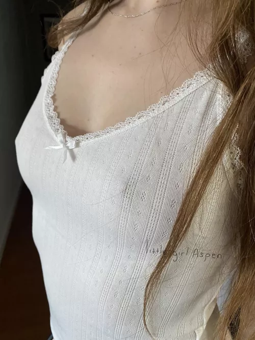 The lace and bow make me look so innocent