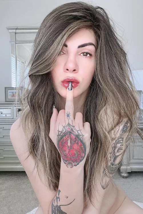 this petite bitch is always in charge 😈💯