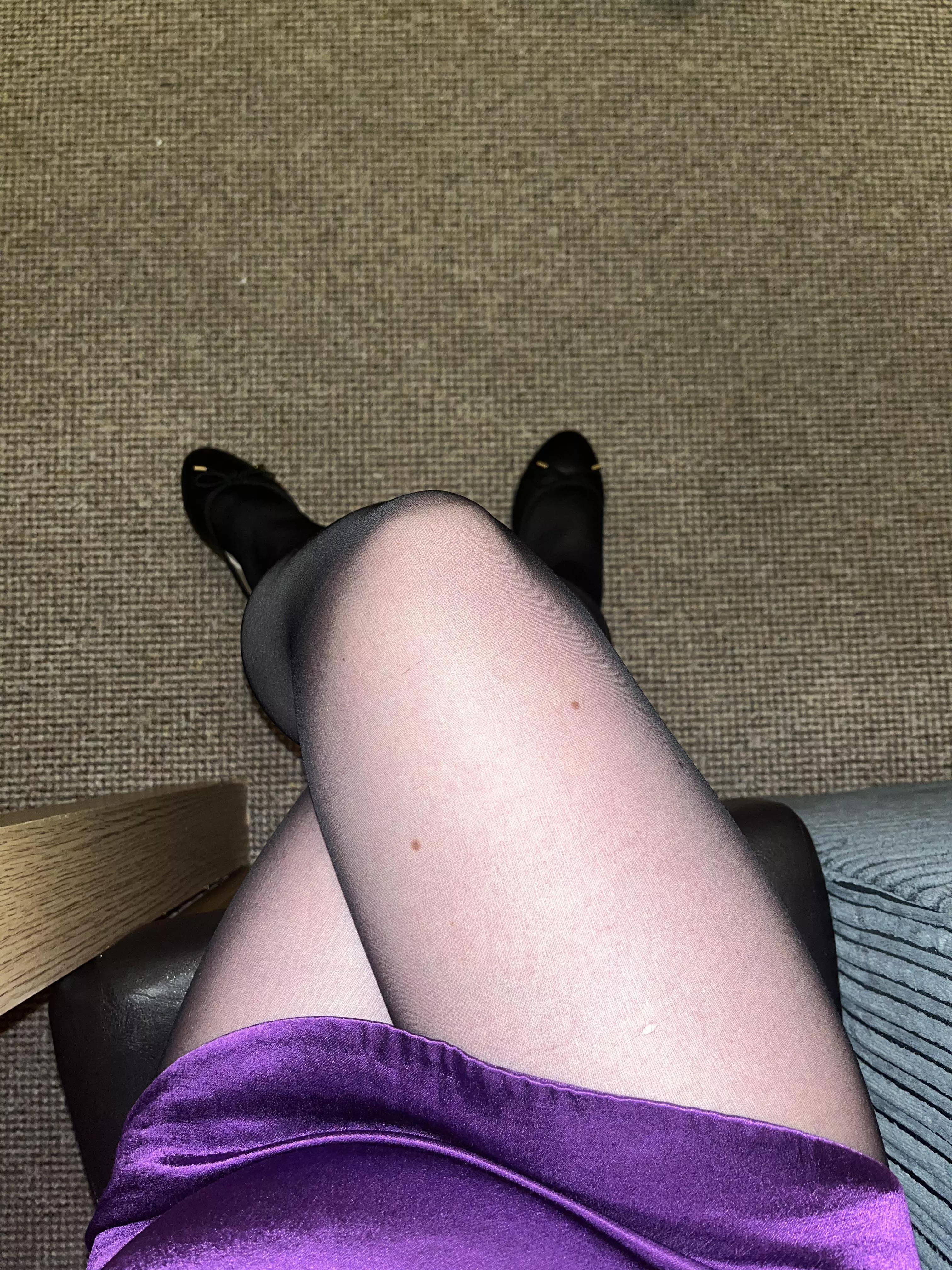 Wanna come see what's underneath?! 😉🥵