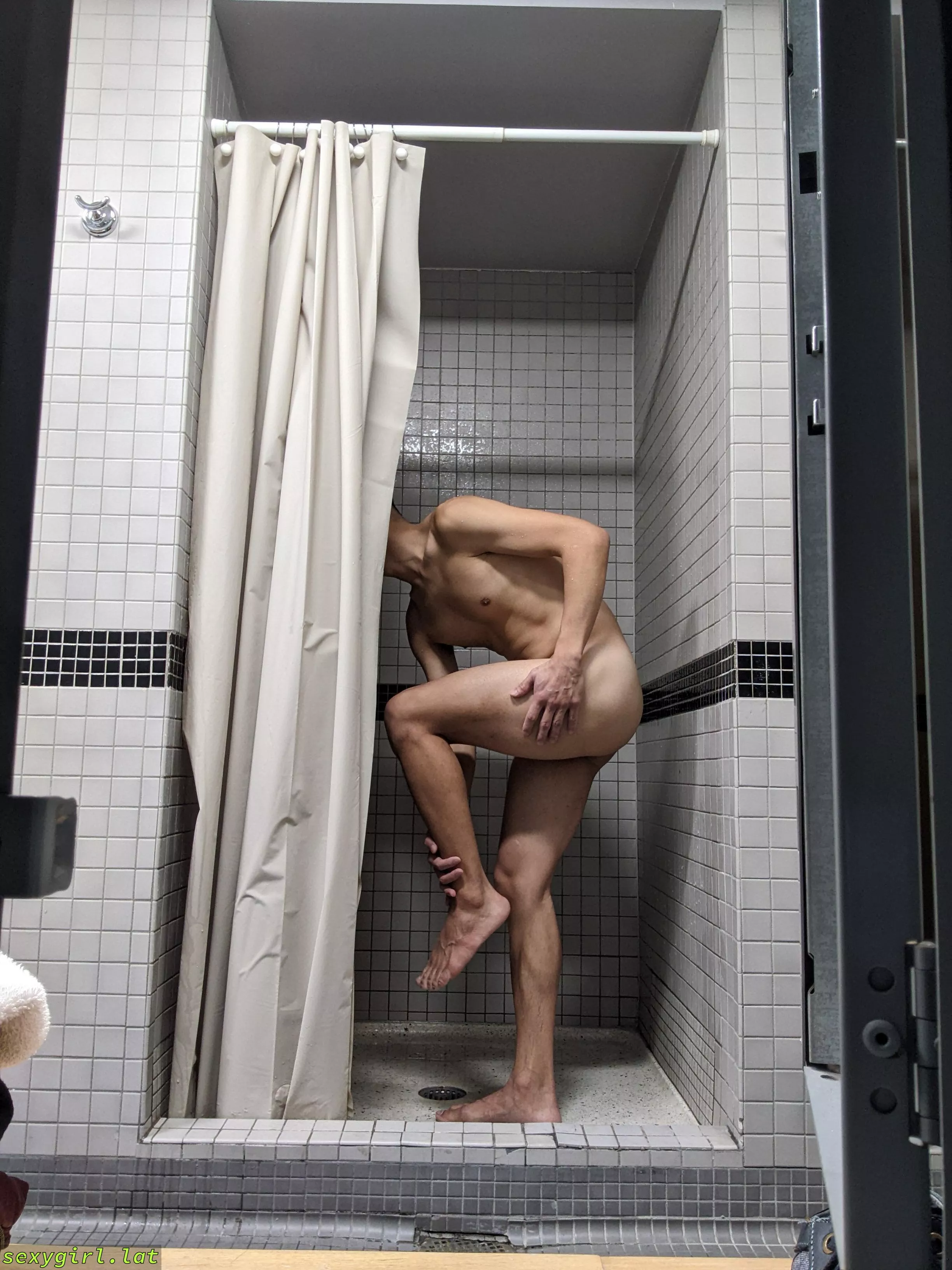 Who else likes to leave the curtain open when showering in locker rooms?