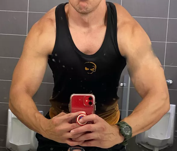 Who wants to feel this pump?