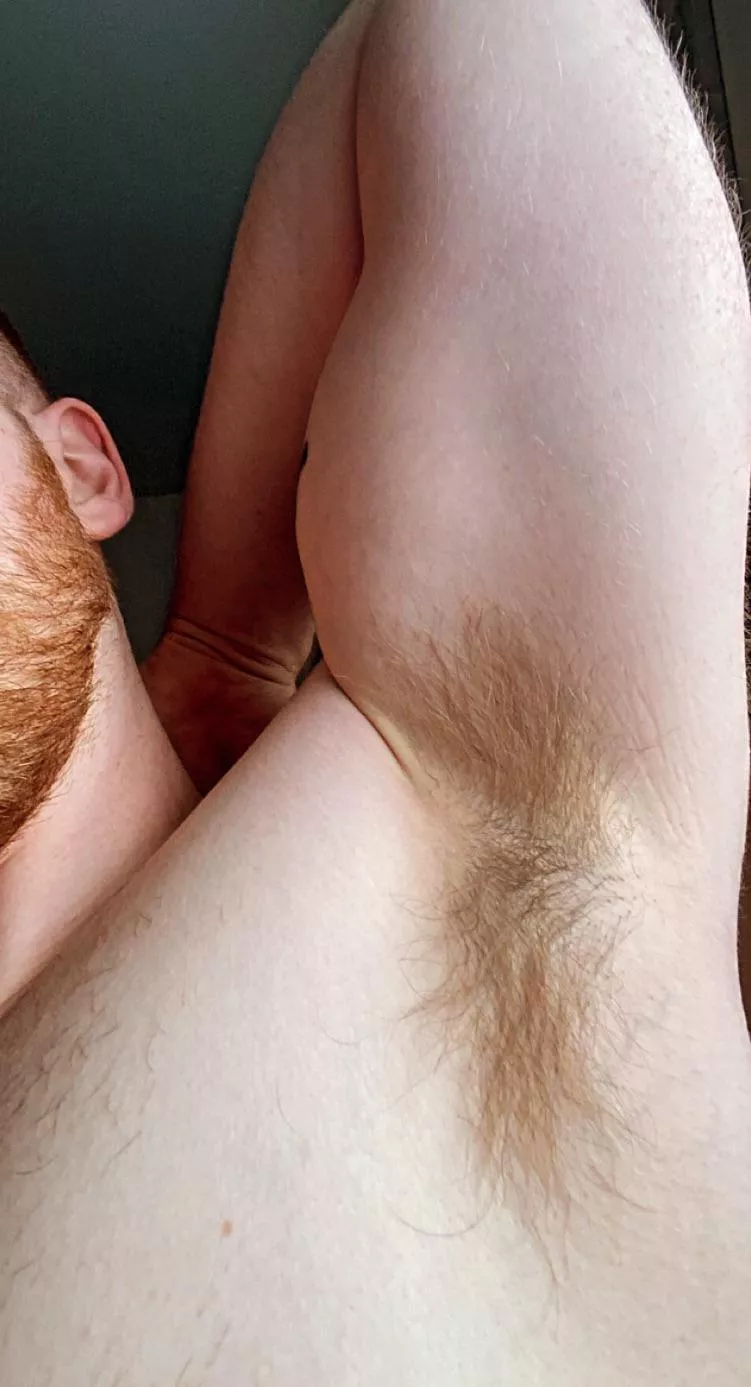 You wanna huff your bro and find out how he smells after he lifts?