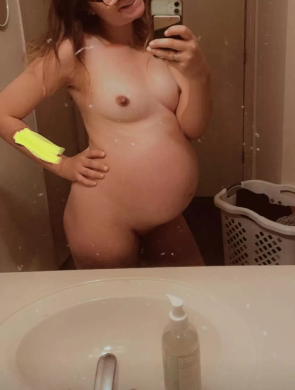 👩‍❤️‍💋‍👨