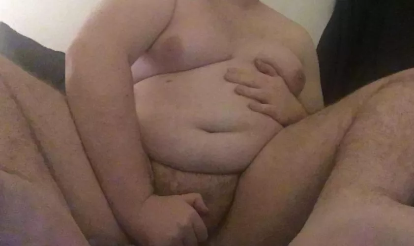 20 chubby french kinky looking for big dick chaser