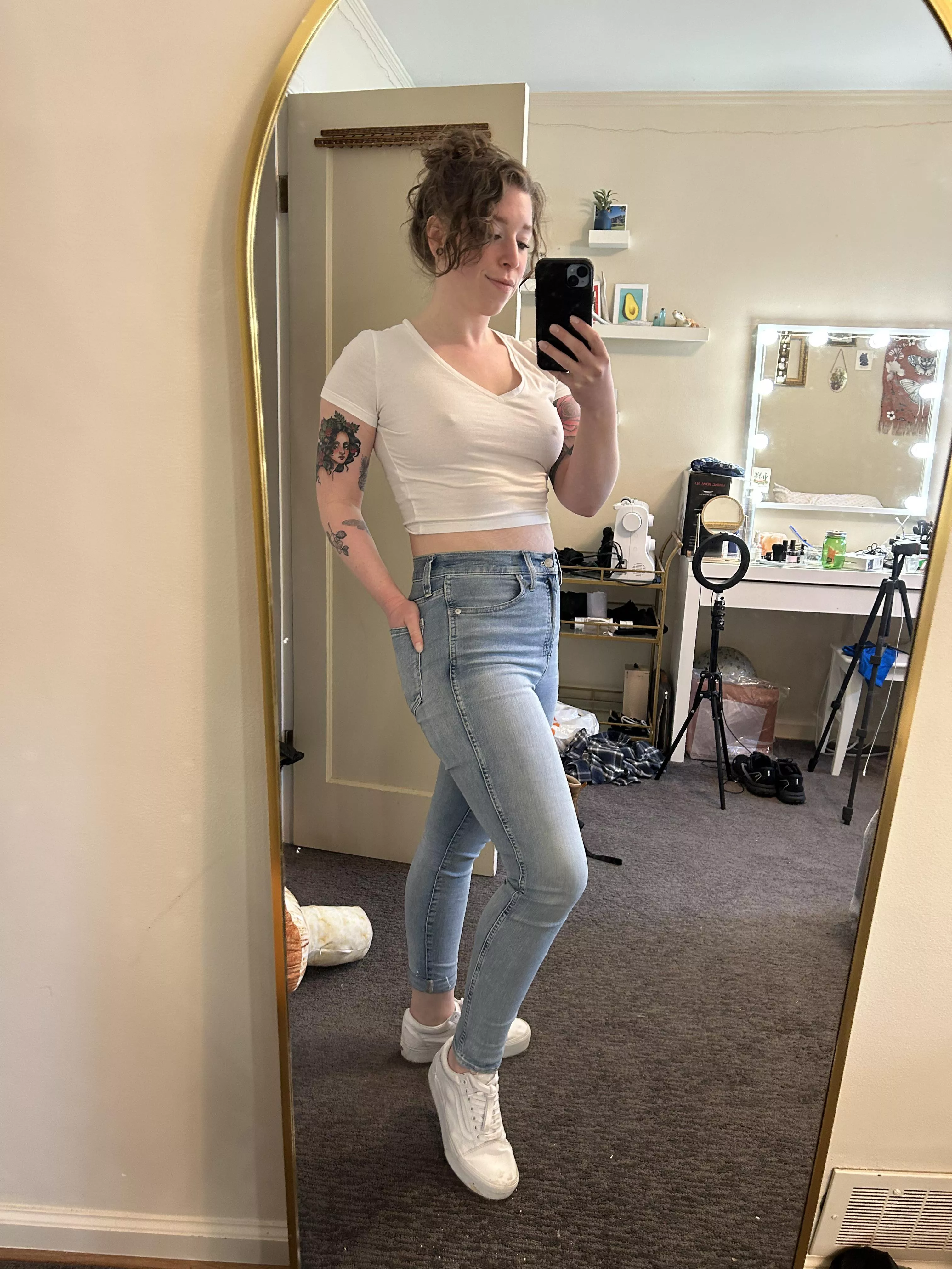 Always love a little white tee [F]