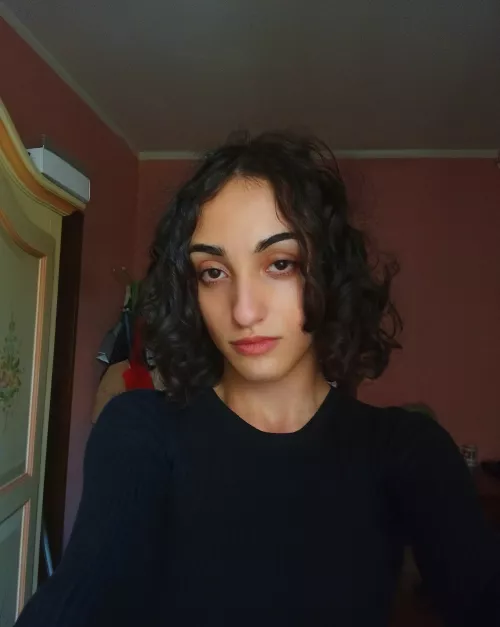 Do you guys think I'm pretty enough to be posted here?