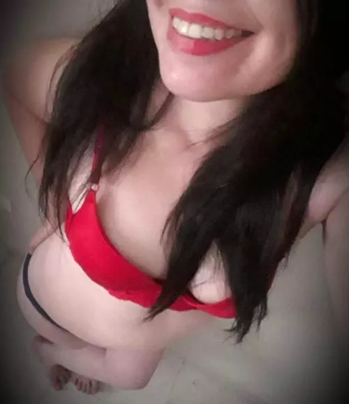 [F] We wear red on Thursdays for you!