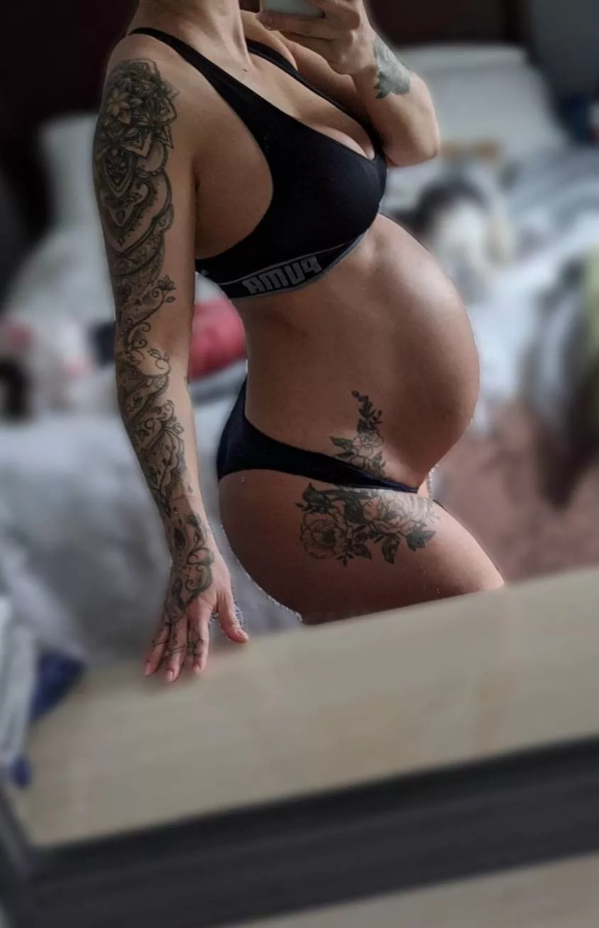 First pregnancy throwback