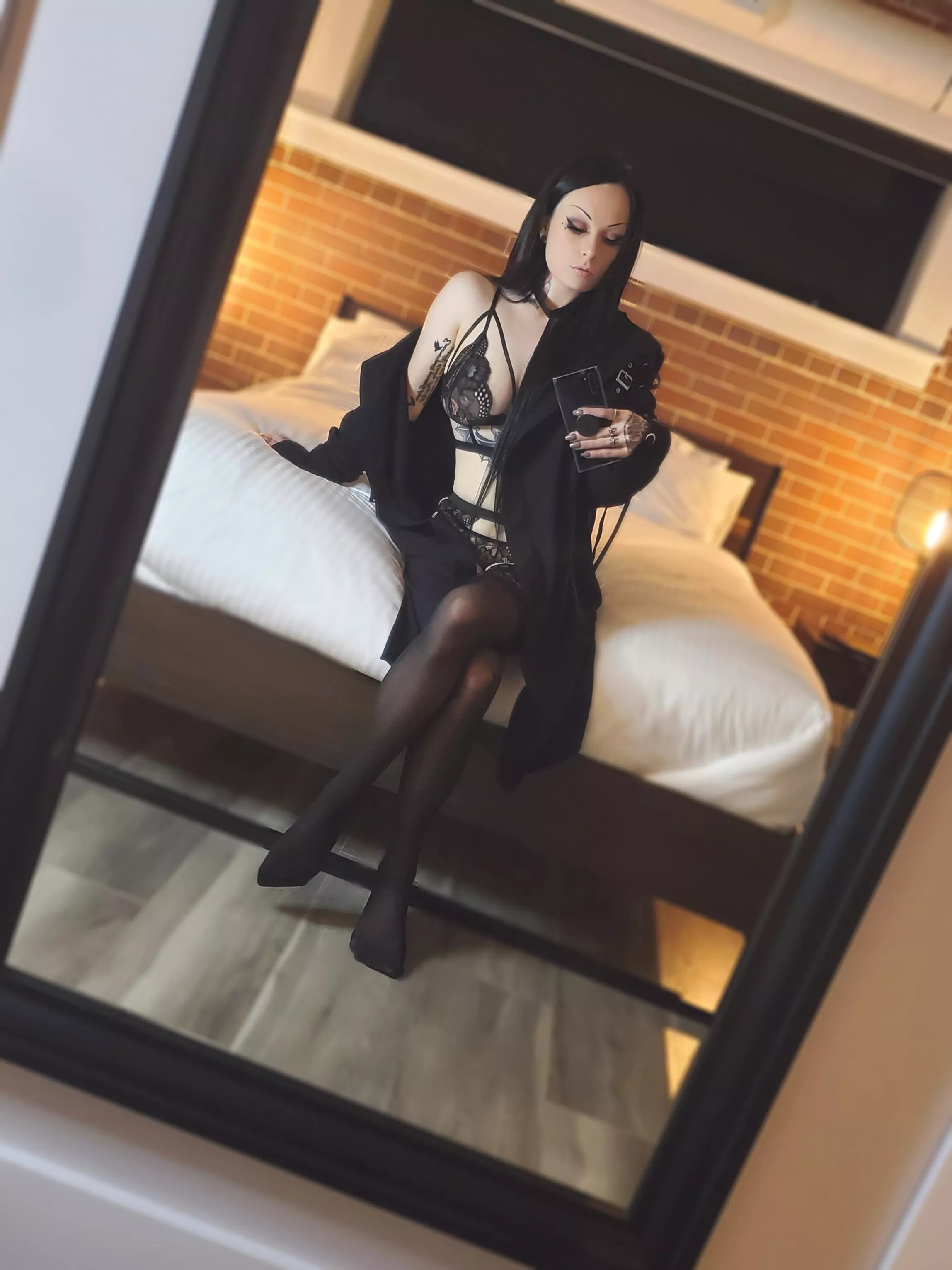 For her lust, she will burn in hell ⸸