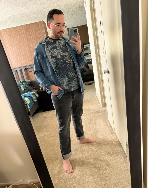 Got some new glasses. Felt a little cute 🥰