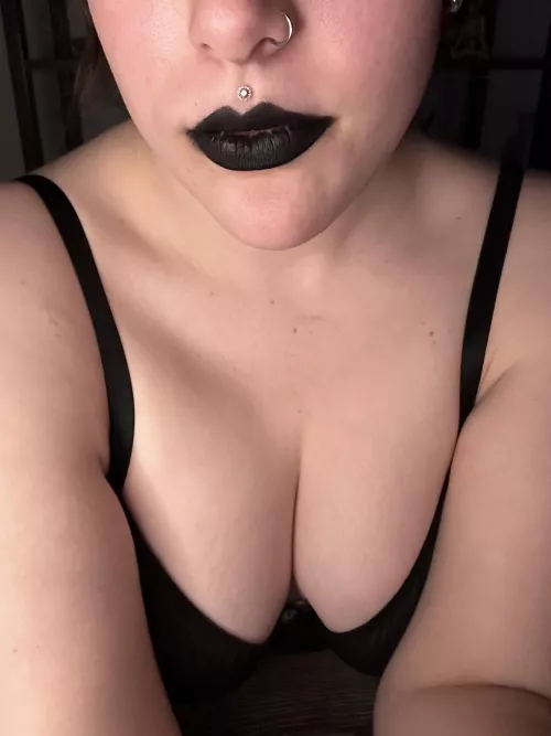 guess the number i’m thinking of between 1 & 500. winner gets my sex tape