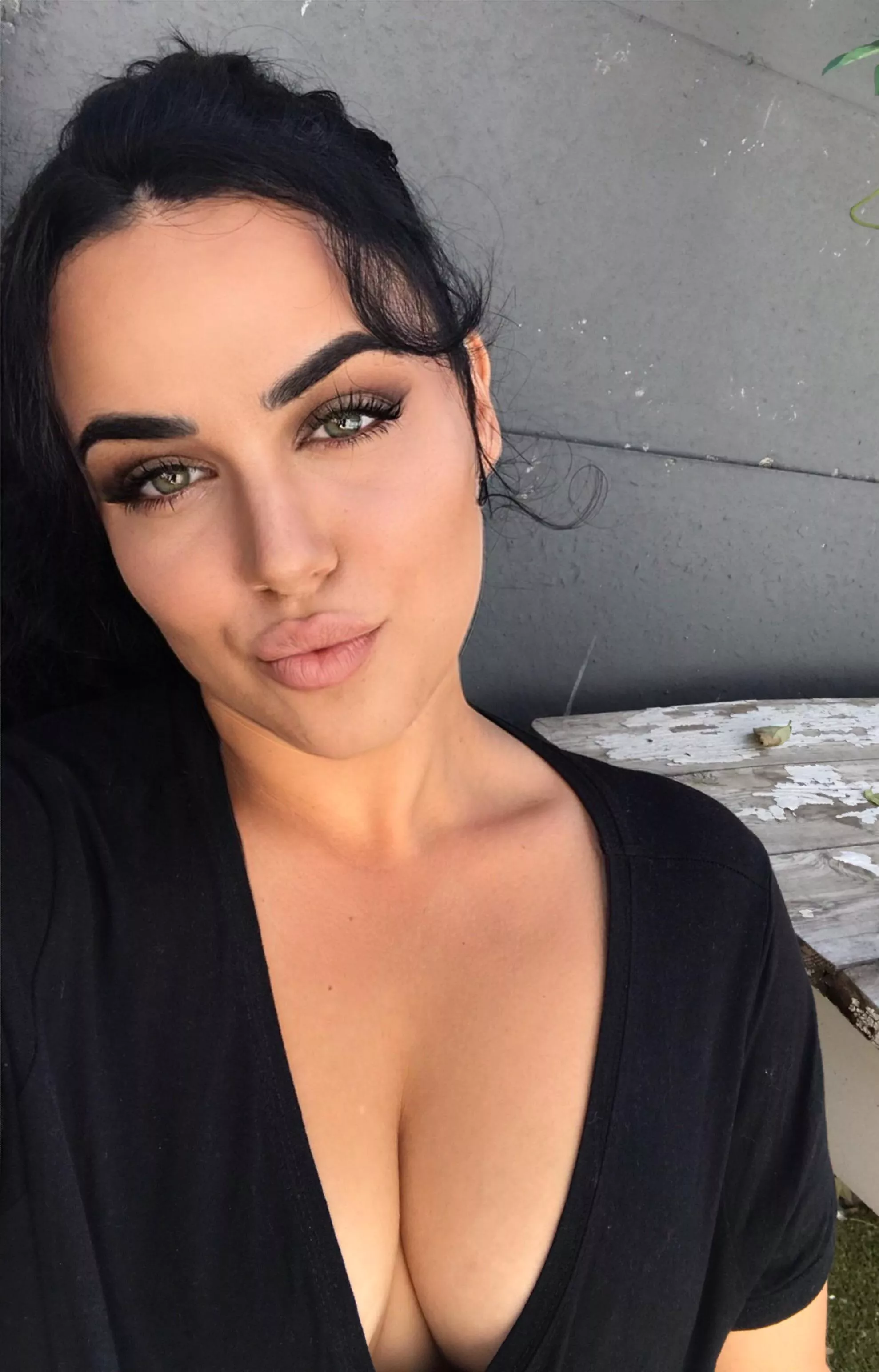 Hey, my eyes are up here 😍