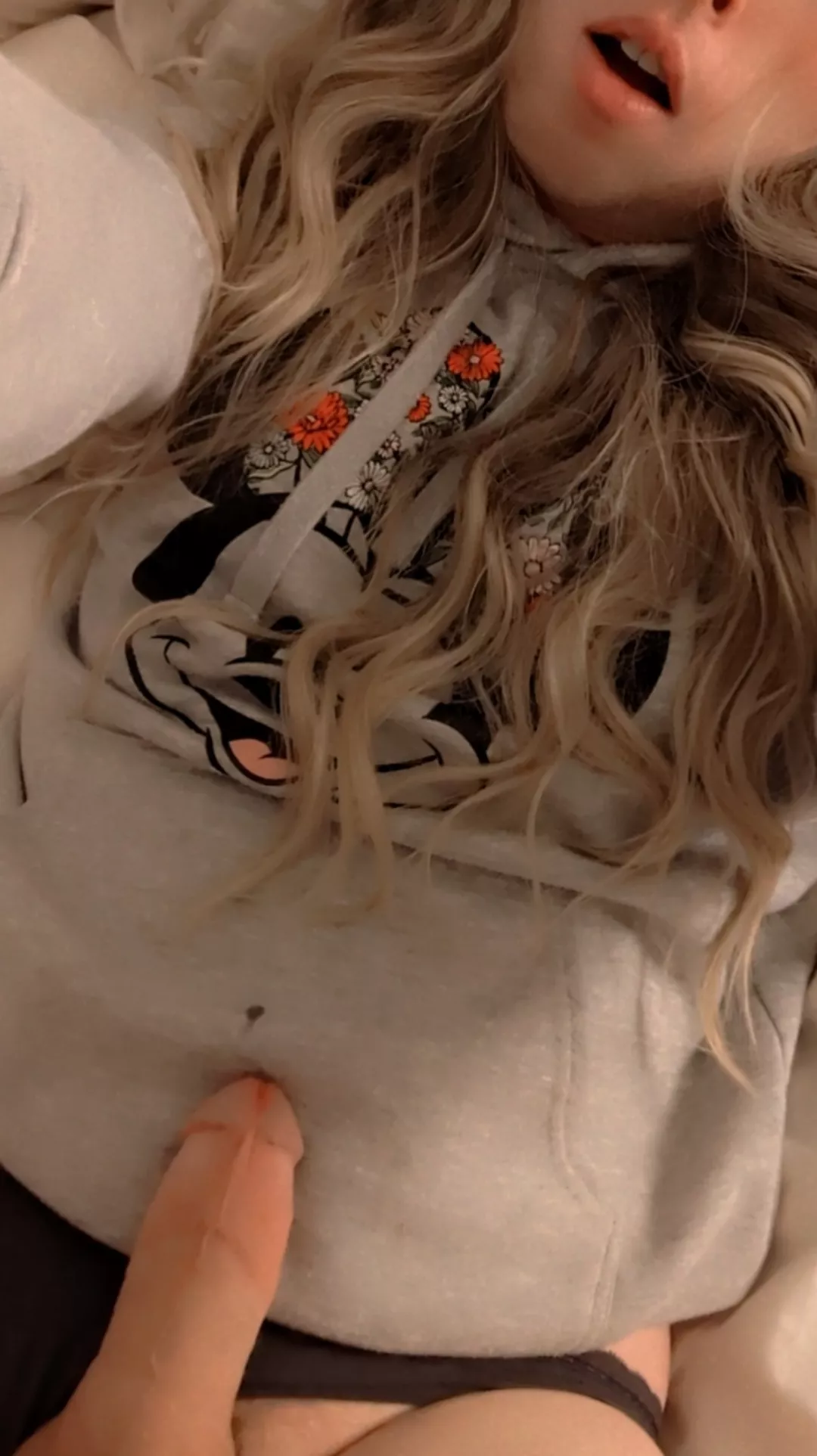 hi im scarlet im new here 💕