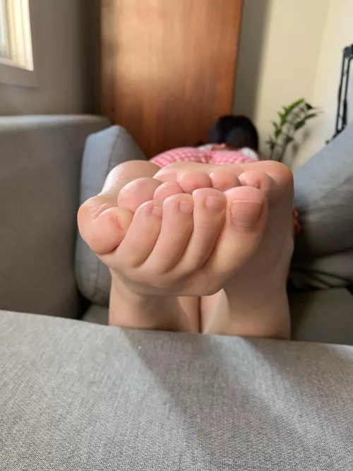 I heard you have a weakness for natural nails