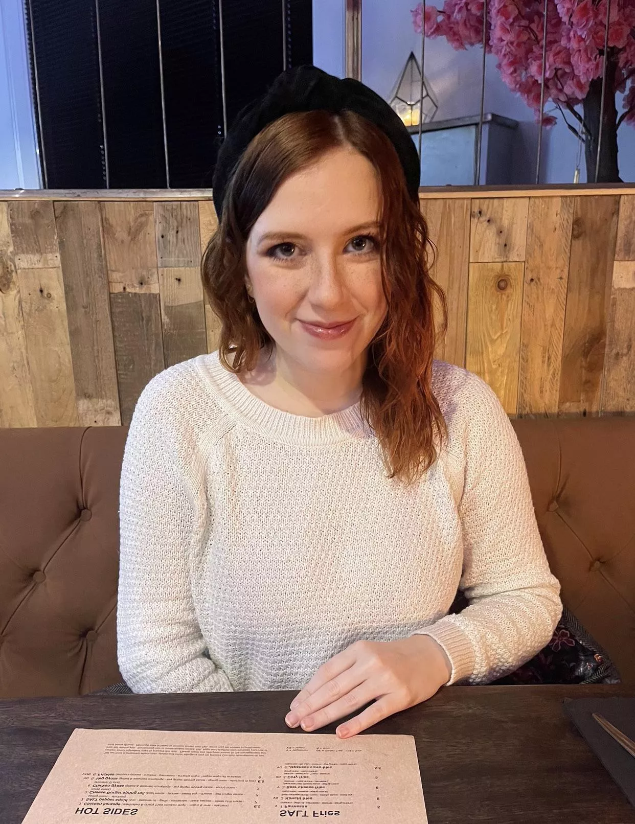 I’d love to buy you dinner at my favorite restaurant! 💕 [F]