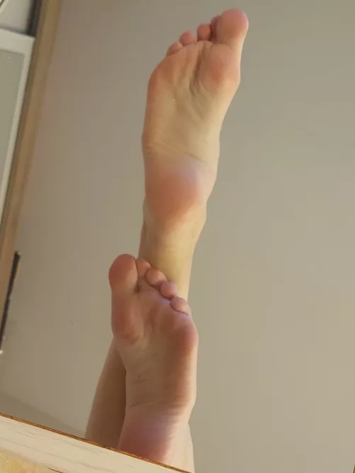 I'll give you footjobs if you worship my feet first, deal?
