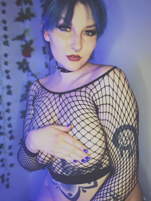 I'm thinking about removing the hand tho