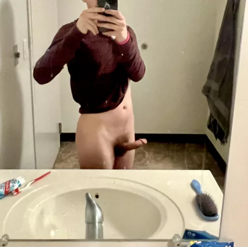 It’s my birthday! Who wants to blow on my candle ;3