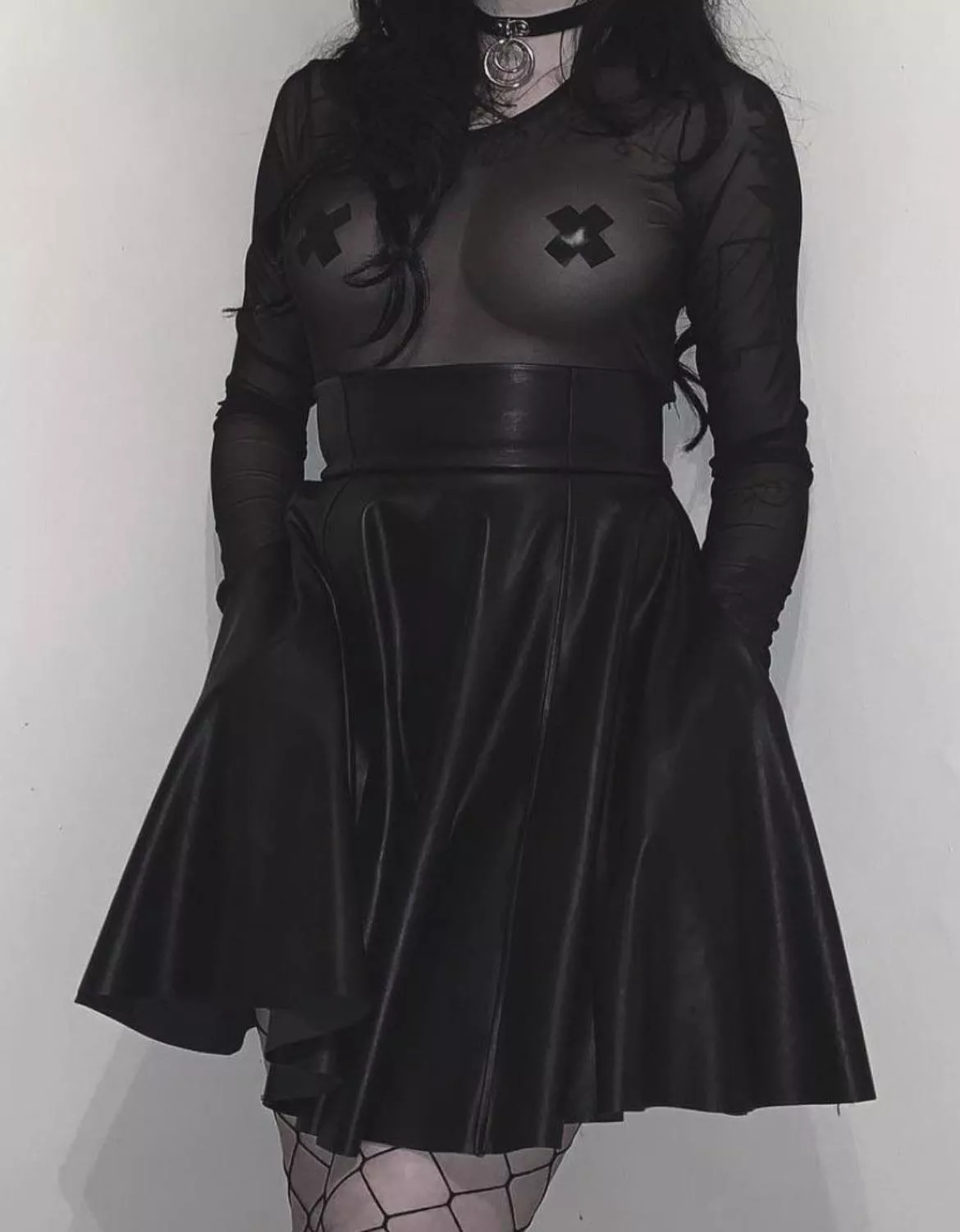 Looking for a dom bull to pound my gf and breed her the first time. Texas here