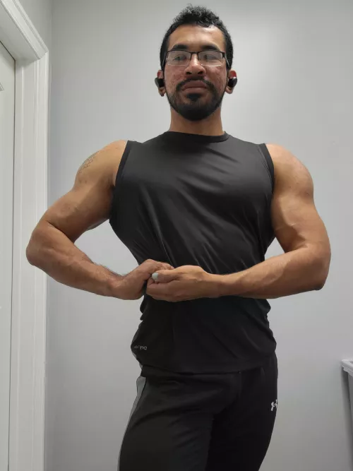 My arms are finally starting to look like I lift