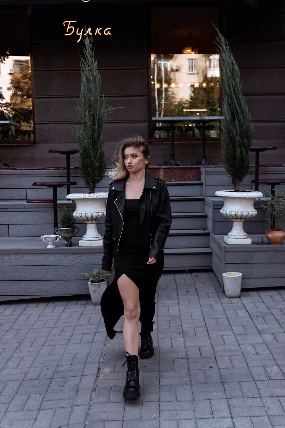 My pale skin wants to be red from your bite