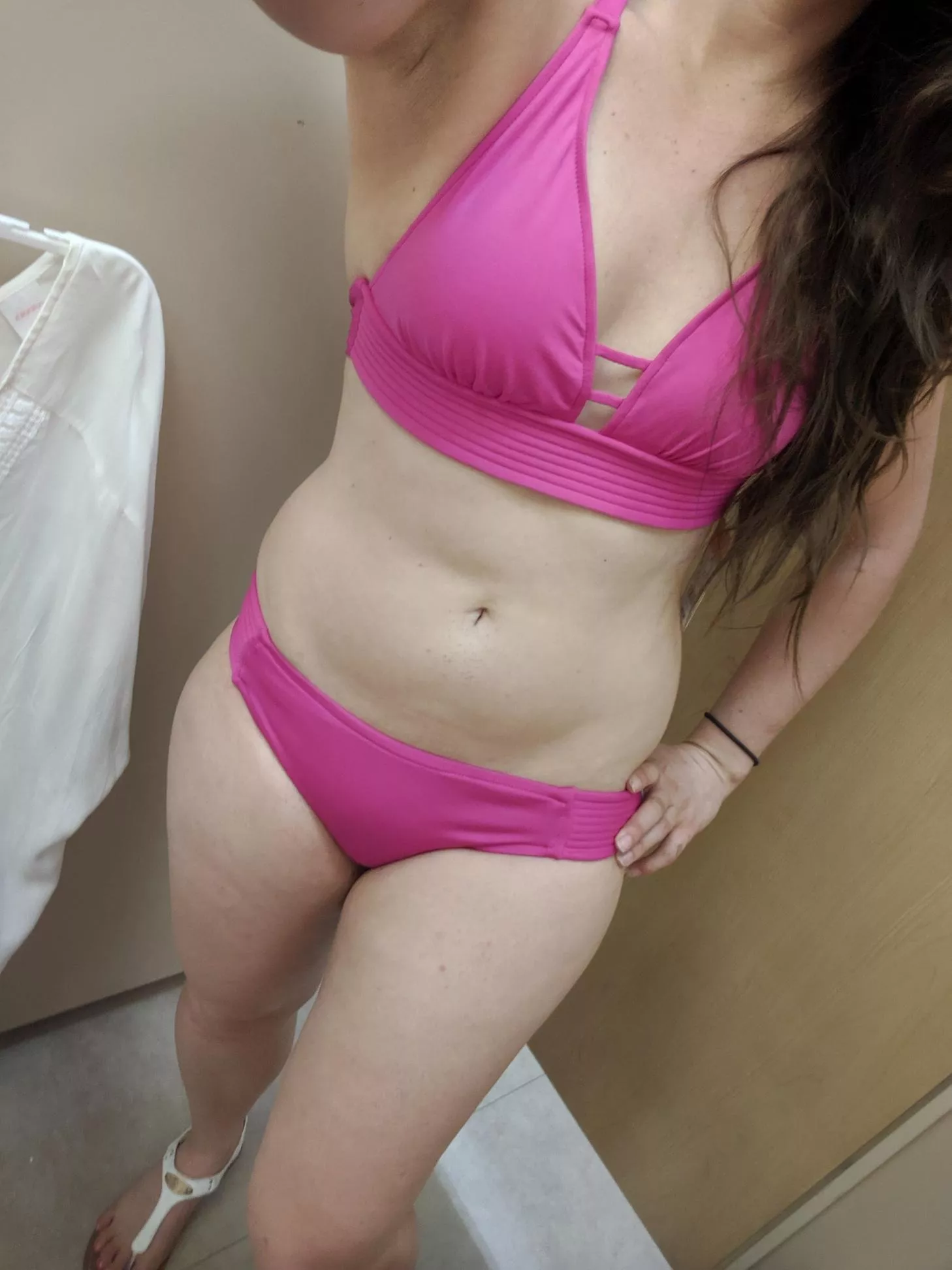 Now that it's warming up it's time to go swimsuit shopping. Anyone want to join me?