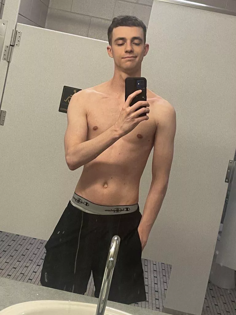 Post workout pic, it's my dream to become a twunk