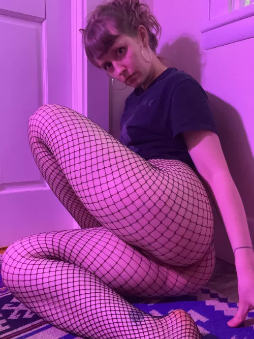 Some strange optical illusion is happening and I’m here for it.